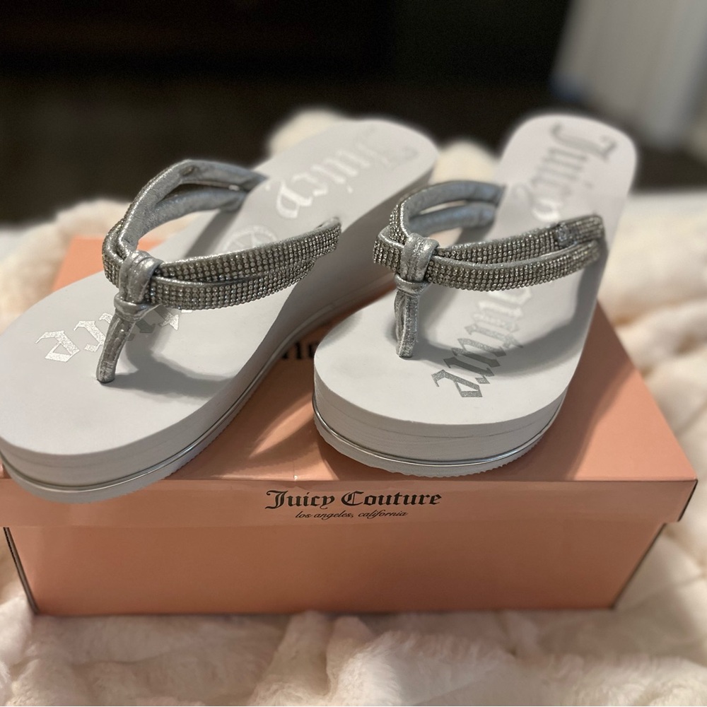 Juicy Couture Silver Flip Flops